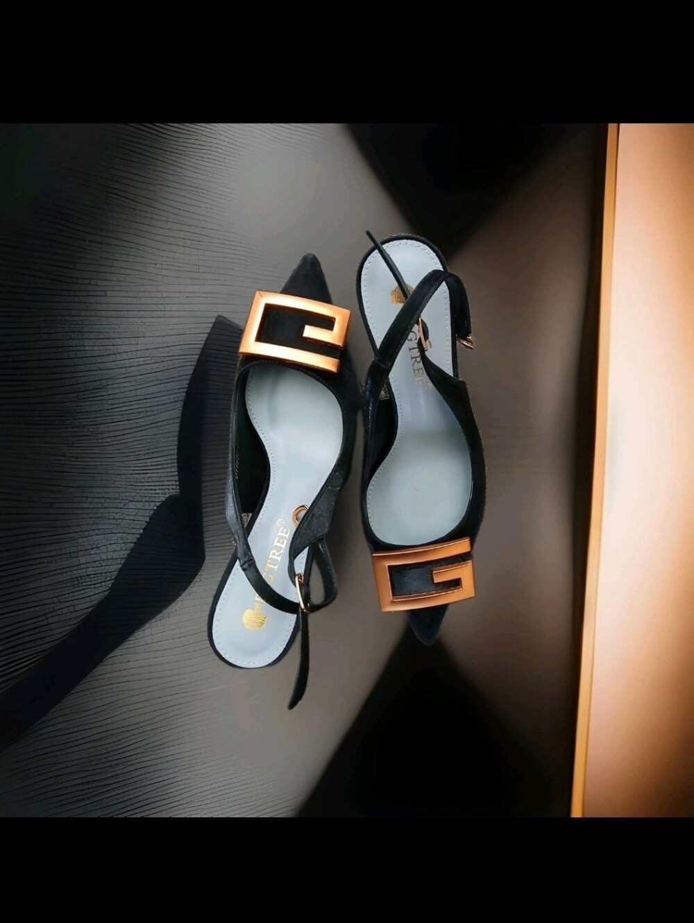BIGTREE Sandals Women's SUEDE LEATHER HEELS GOLD RING Accent SIZE 37 EU.